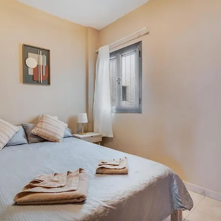 Spacious Two Bedroom With Terrace Right On The Surf Apartment Las Palmas de Gran Canaria