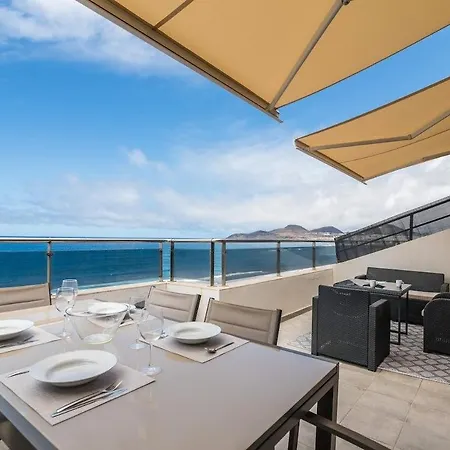 Spacious Two Bedroom With Terrace Right On The Surf Las Palmas de Gran Canaria